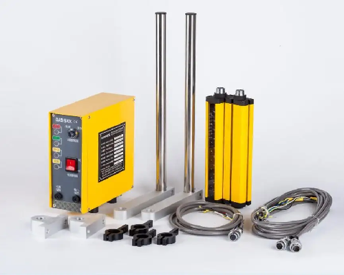 探索安全光幕傳感器的工作原理和安全操作安裝注意事項(xiàng)(圖1) 探索安全光幕傳感器的工作原理和安全操作安裝注意事項(xiàng)(圖1)