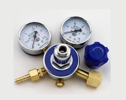 醫用氧氣減壓閥漏氣怎么辦，使用醫用氧氣減壓閥漏氣的注意事項(圖1)